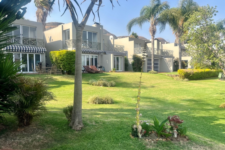 To Let 3 Bedroom Property for Rent in Caribbean Beach Club North West